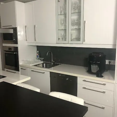 Ariana Apartment *